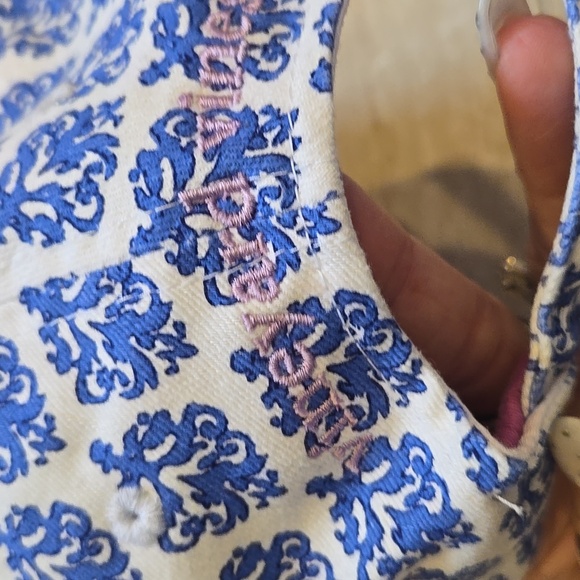 Vineyard Vines White/Blue Design Print Adjustable Hat - Picture 5 of 9